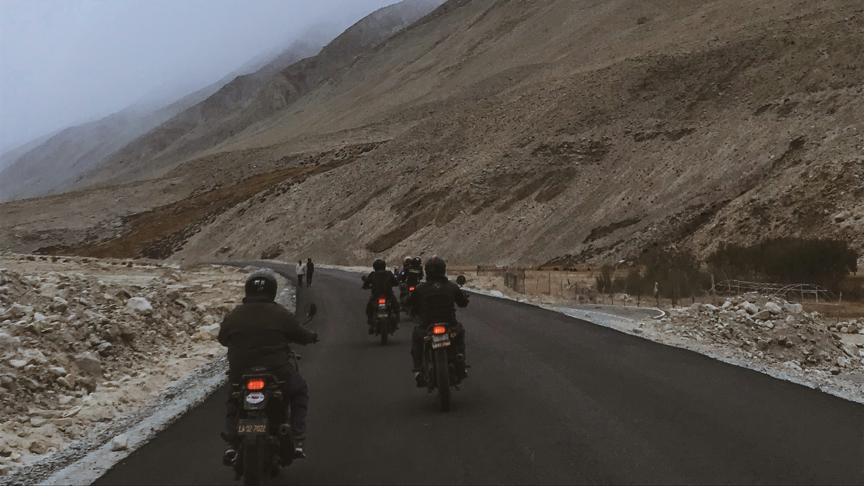 photo-1700891591563-5327de496cfd